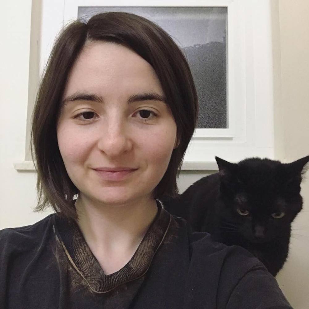 Meet your Posher, Molly